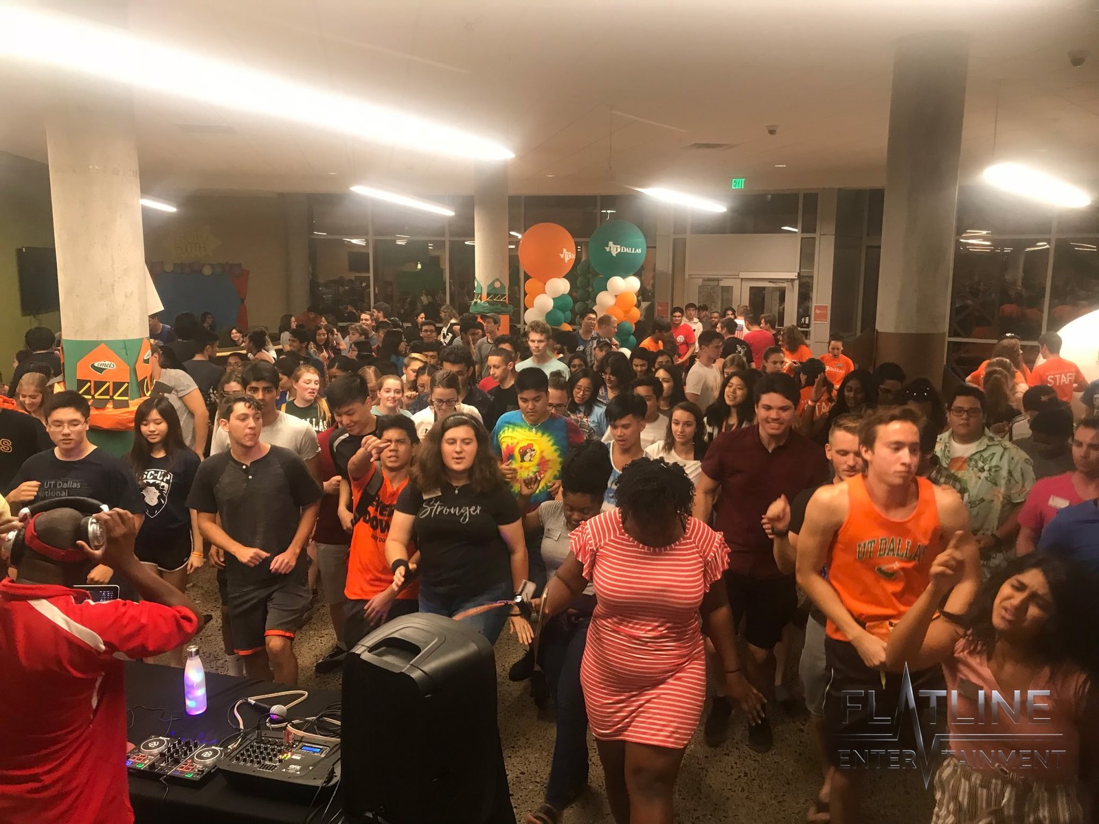 Students on the dance floor at UT Dallas